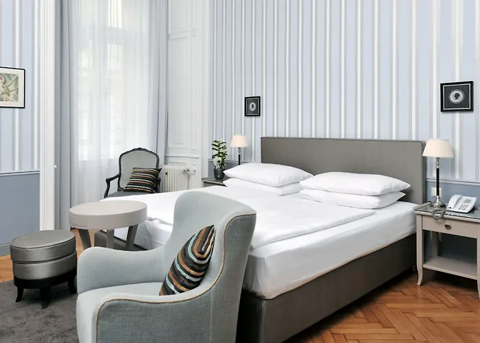 Hotel Kaerntnerhof 3*