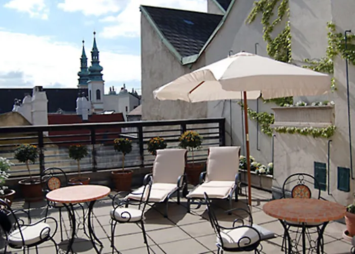 Hotel Kaerntnerhof 3*