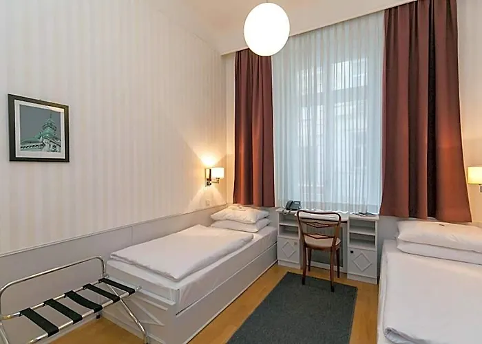 Kaerntnerhof 3*